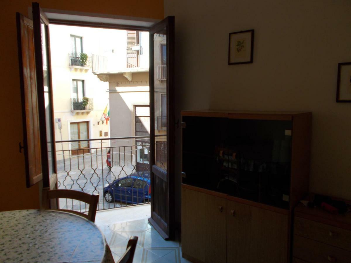 Zia Silvana Apartment Trapani Ngoại thất bức ảnh